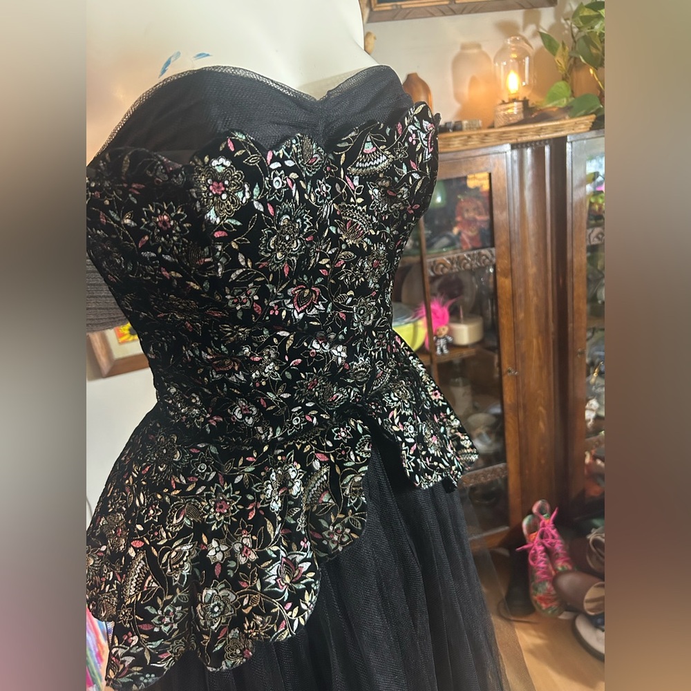 Strapless Black Floral Embroidered Peplum Dress - Picture 6 of 16